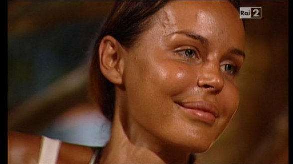 L’isola dei famosi 9: Fuori Nina, Finale a 5